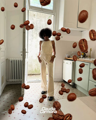 Découvrez Claudia Carmona chez CQFD. Des vêtements modulables en coton bio, teints naturellement aux plantes. Une mode éthique, artistique, fabriquée en France.