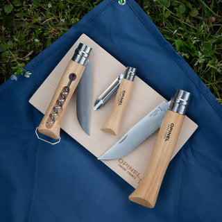 Découvrez la collection des couteaux Opinel chez CQFD. Fabriqués en Savoie depuis 1890, ces couteaux robustes et ingénieux sont les compagnons d'une vie.