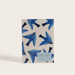 Craquez pour l'agenda perpétuel L'oiseau de Season Paper chez CQFD Avignon. Design poétique 144 pages, encres végétales, 100 % fabriqué en France.