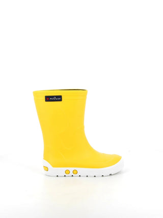 Découvrez les bottes de pluie Airport Méduse® jaunes. Imperméables, anti-glisse et 100% recyclables. Le grand classique français pour enfants chez CQFD Avignon.