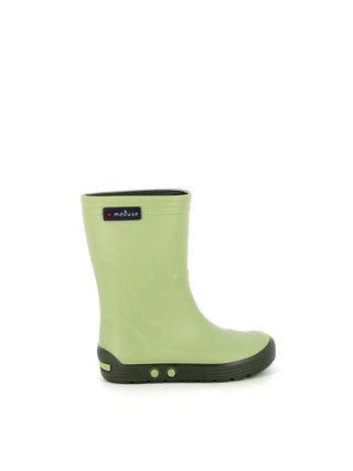 Découvrez les bottes de pluie Airport Méduse® coloris olive. Imperméables, anti-glisse et 100% recyclables. Le savoir-faire français pour enfants chez CQFD Avignon.