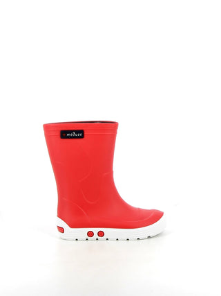 Découvrez les bottes de pluie Airport Méduse® rouges. Imperméables, anti-glisse et 100% recyclables. La qualité et le style français pour vos enfants chez CQFD Avignon.