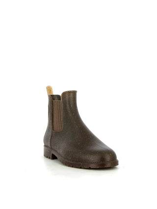 Adoptez les bottines de pluie Jumpnat chanvre foncé Méduse x Plasticana chez CQFD Avignon. Imperméables, recyclables et 100% Made in France !