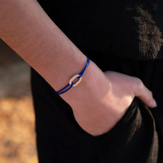 Découvrez le bracelet Maillon plaqué argent 16mm Le Vent à La Française chez CQFD Avignon. Cordon garanti à vie, résistant à l'eau, fabriqué en France.