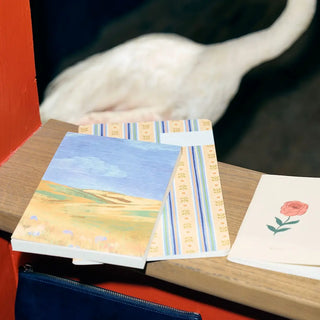 Découvrez le calepin Là-bas de Season Paper chez CQFD Avignon. 75 pages en papier d'agrumes, couverture rabattable, encres végétales, 100 % Made in France.