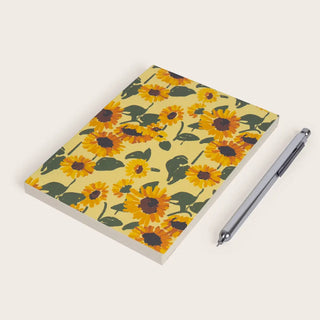 Découvrez le calepin Plein été de Season Paper chez CQFD Avignon. 75 pages en papier d'agrumes, motif tournesol, encres végétales, 100 % Made in France.