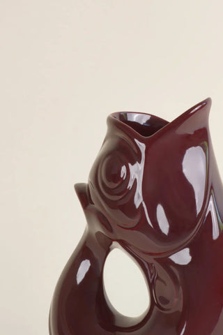 Craquez pour la célèbre carafe GlouGlou bourgogne brillant de la Manufacture de Charolles chez CQFD Avignon. 100% fait main en France. Pièce iconique !