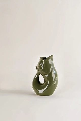 Craquez pour la célèbre carafe GlouGlou kaki brillant de la Manufacture de Charolles chez CQFD Avignon. 100% fait main en France. Pièce iconique !