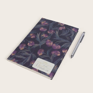 Découvrez le carnet journal Alba de Season Paper chez CQFD Avignon. Un carnet de 128 pages éco-conçu au motif chardon sauvage dessiné et fabriqué en France.
