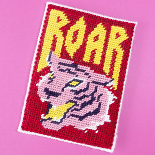 Carte postale à broder Roar CANEVAS FATAL