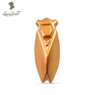 La Cigale Évocation de Louis Sicard est une cigale en faience design. Entièrement décorée à la main à Aubagne, chaque pièce est unique.