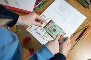 Découvrez le cahier animé Les Mille et Une Nuits des Éditions Animées. Un livre interactif magique illustré par Jeanne Macaigne, à retrouver chez CQFD Avignon.