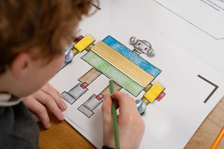 Découvrez le coloriage animé BlinkBook Les Robots chez CQFD Avignon. Transformez le dessin en film + enregistrement vocal ! Dès 3 ans, 100% Made in France.