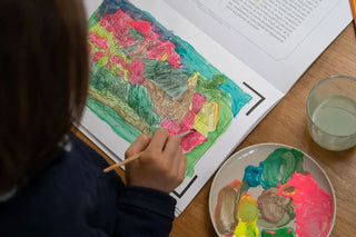 Découvrez le cahier animé Van Gogh des Éditions Animées. Un livre interactif magique avec l'appli BlinkBook pour initier les enfants à l'art chez CQFD.