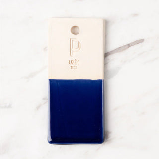 Corbeille tressée iconique sur pied Maison Pichon Uzès