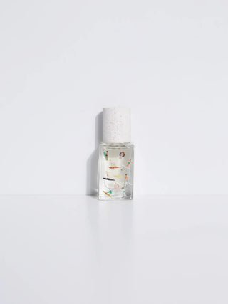 Découvrez Bain de Midi de Maison Matine chez CQFD Avignon. Parfum solaire aux notes de coco et tiaré en format voyage 15ml. Bio, unisexe et fabriqué en France.