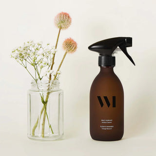 Nettoyez tout avec le Multi-Surface Fleur d'Oranger à 99% naturel. Certifié Ecocert, efficace et sans rinçage. Flacon verre renforcé® disponible chez CQFD Avignon.