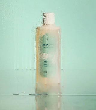 Offrez à votre peau le gel douche Super Frais de Kerzon chez CQFD Avignon. Sillage chèvrefeuille & ylang-ylang, aloe vera bio. Made in France 320ml.