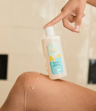 Offrez à votre peau le gel douche Le Soleil de Kerzon chez CQFD Avignon. Sillage coco & frangipanier, aloe vera bio. Made in France 320ml.