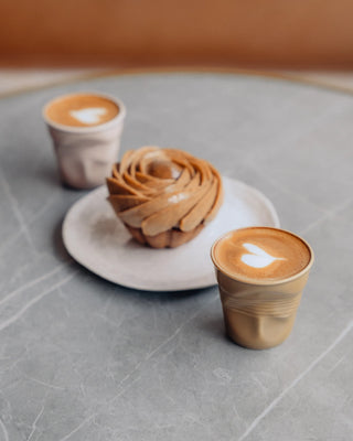 6 Tasses Goblet Revol Froissés cappuccino 3 Couleurs 18cl neuf 6 Tasses Goblet Revol Froissés cappuccino 3 Couleurs 18cl neuf