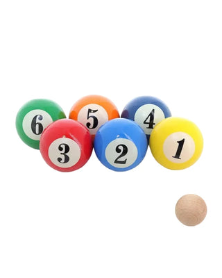 Le jeu de pétanque revisité par Vilac : 6 boules en bois laqué façon billard, un cochonnet et un sac en coton. Du style et du fun chez CQFD Avignon !