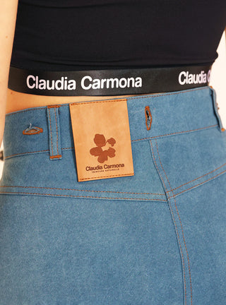 Découvrez la jupe "Mimi" Bleu Baltik de Claudia Carmona chez CQFD Avignon. Une jupe évasée en coton bio recyclé, teinte à l'indigo naturel et modulable en robe.