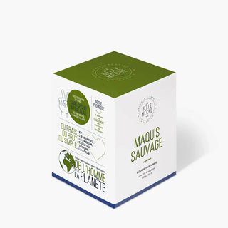 Craquez pour la bougie Maquis Sauvage de La Belle Mèche chez CQFD Avignon. Un parfum boisé et marin en cire végétale de soja 100% naturelle. Fait en France.