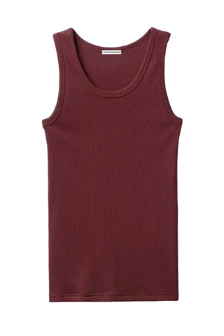 Le débardeur bordeaux Marcel Signature en coton Pima premium. Un coloris riche et chaleureux pour un style affirmé. Fabriqué localement à Roanne, signé CQFD !