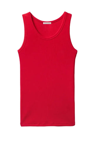 Découvrez l'authentique débardeur Marcel rouge des Tricots Marcel chez CQFD Avignon. En coton Pima côtelé 190g/m², 100% fabriqué à Roanne en circuit court.