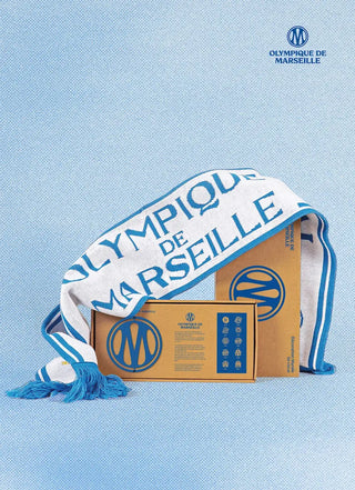 Affichez votre passion avec la silhouette murale Logo OM par The Line chez CQFD Avignon. Acier bleu, design épuré & 100% Made in France. Droit au but !