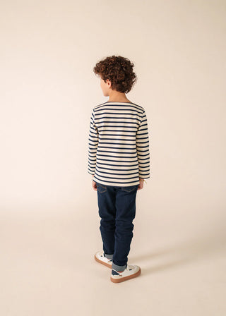 Découvrez la traditionnelle marinière Méridien enfant SAINT JAMES chez CQFD Avignon. Un jersey en coton fabriqué en France pour une durabilité exceptionnelle.