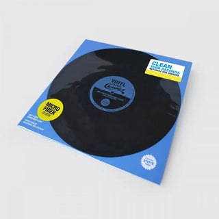 Découvrez l'Essuie Vinyle microfibre d'ATYPYK chez CQFD Avignon. Un accessoire de nettoyage insolite au format 33 tours pour chouchouter vos disques avec style.