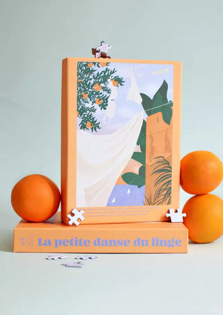 Puzzle 500 pièces La Petite Danse Du Linge par Jour Férié. Un défi technique de haut vol, poétique et fabriqué en France. À shopper chez CQFD Avignon !