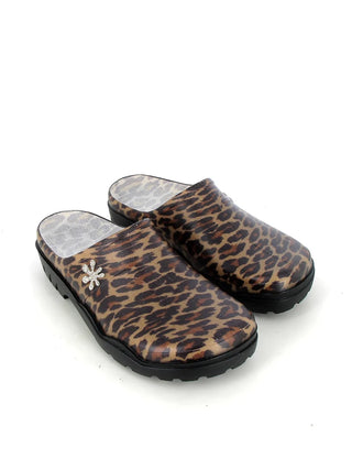 Craquez pour les sabots Nectar Méduse® imprimé Léopard. Imperméables, tendance et 100% vegan, fabriqués en France. Le style "Graou" pour affronter la pluie !