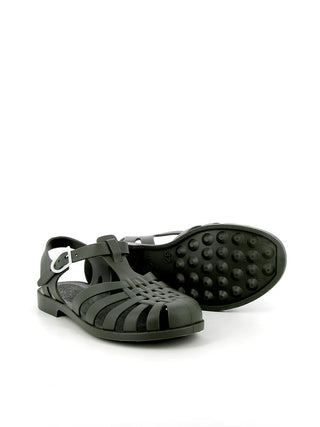Découvrez la sandale Méduse® kaki foncé finition mat. Un classique de 1946, 100% recyclable et fabriqué en France. Style "outdoor" et durable chez CQFD Avignon.