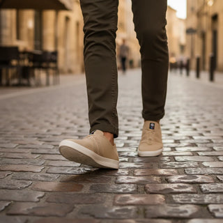 Découvrez les sneakers Ector Original Ficelle chez CQFD Avignon. Des baskets beiges éco-conçues en France à Romans-sur-Isère, 100% recyclées, légères et respirantes.