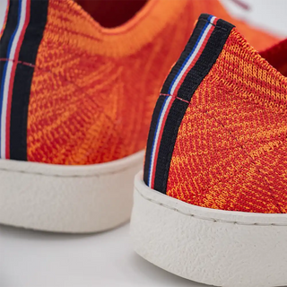 Craquez pour les sneakers Ector Original Orange chez CQFD Avignon. Baskets 100% fabriquées en France dans la Drôme, en polyester recyclé et semelle caoutchouc.
