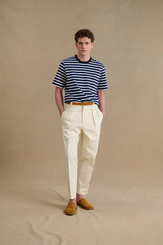 Découvrez le t-shirt marin pour homme Le Minor chez CQFD Avignon. Tricoté en Bretagne en coton brut, coupe moderne et rayures iconiques. 