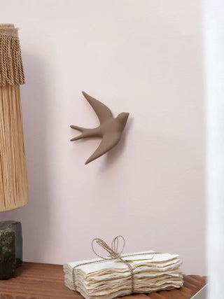 hirondelle Monochromic volage en ceramique terre brune