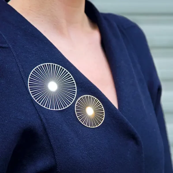 Grande broche aimantée Solar – Tout Simplement