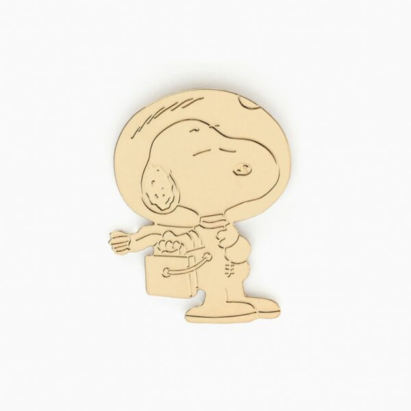 Pin's April Titlee x The Peanuts©