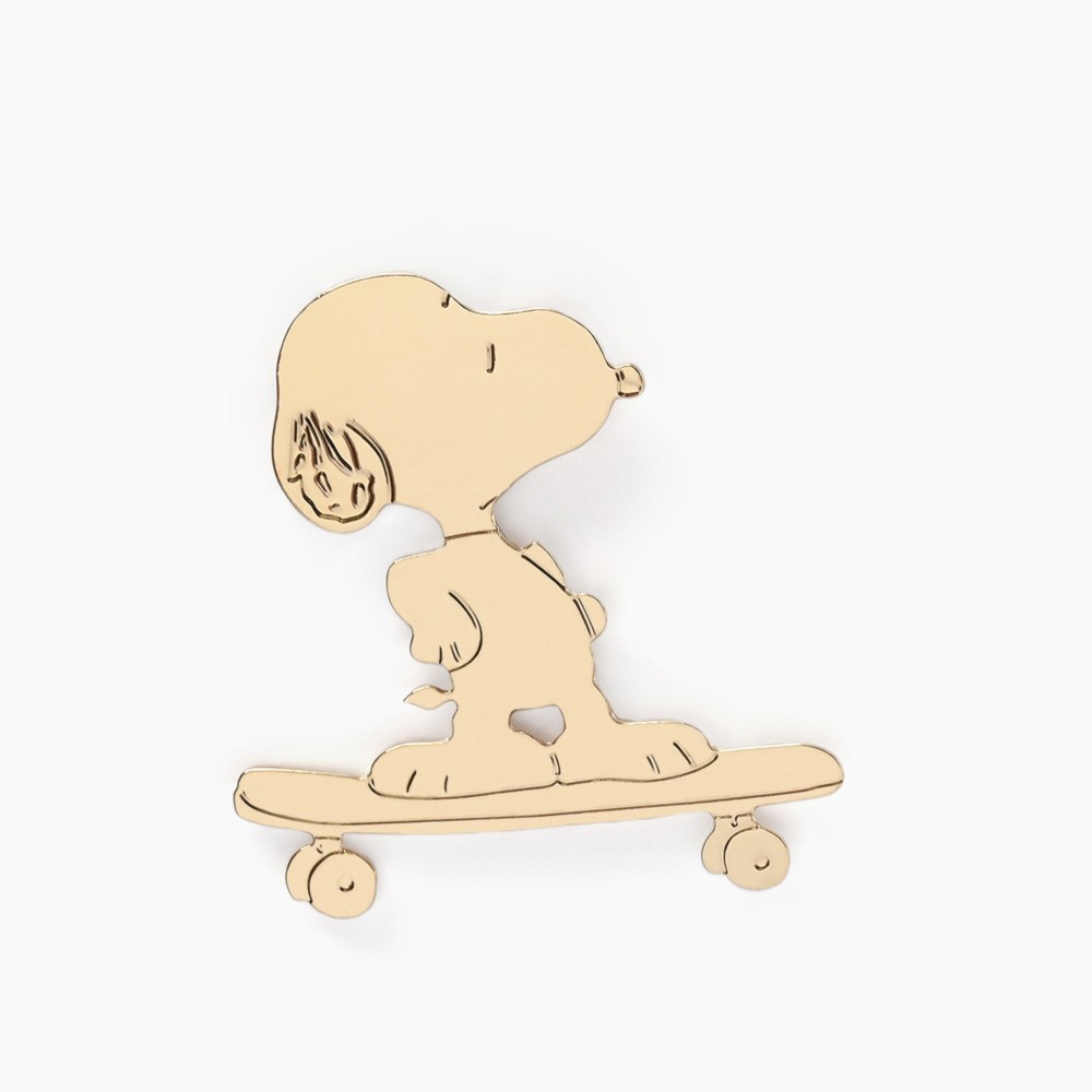 Le Pin's May Titlee x The Peanuts©